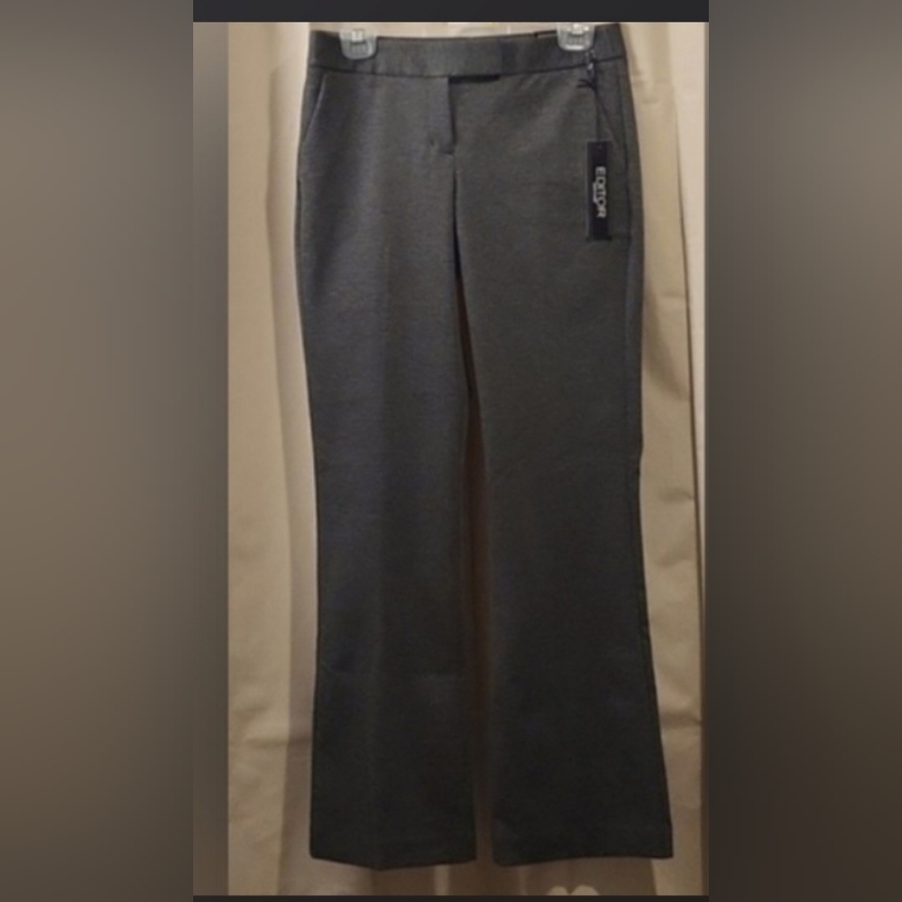 Express Editor Slim Flare pants size 2R new with tags